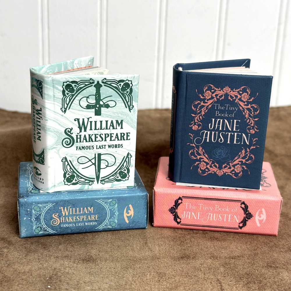 William Shakespeare & Jane Austen Decorative Mini Book Set - Green, Blue, Pink